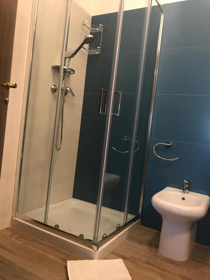 B&B Hollywood - Parcheggio Privato Porto Cesareo Exterior photo